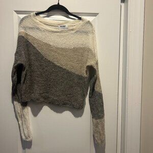 Old Navy Cream, Tan, and grey sweater - Size Medium
